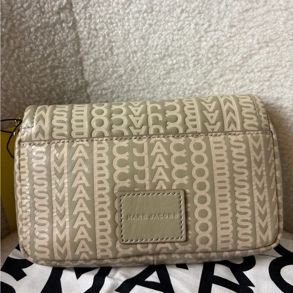 Marc Jacobs The Monogram Mini J Marc shoulder bag - Picture 4 of 9